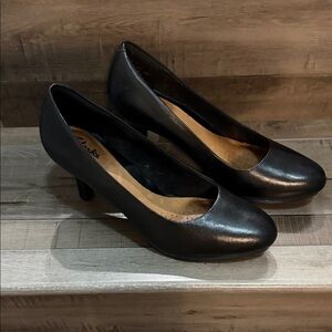 Clarks Black Leather Mid Heel Pumps